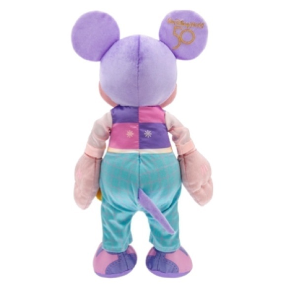 Limited Edition 𝅺Mickey Mouse The Main Attraction It’s A Small World. - Picture 10 of 11